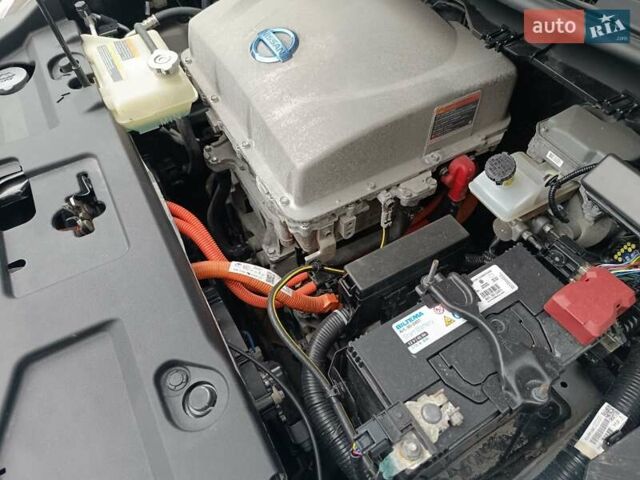 Ниссан Лиф 2014 в Ровно на Automoto.ua Серый Ниссан Лиф, объемом двигателя 0 л и пробегом 118 тыс. км за 5700 $, фото 62 на Automoto.ua