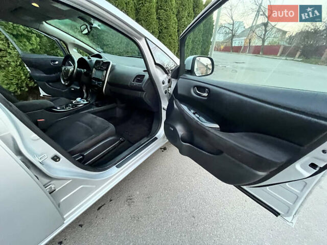 Серый Ниссан Лиф, объемом двигателя 0 л и пробегом 108 тыс. км за 7290 $, фото 10 на Automoto.ua