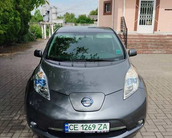 Серый Ниссан Лиф, объемом двигателя 0 л и пробегом 82 тыс. км за 7600 $, фото 5 на Automoto.ua