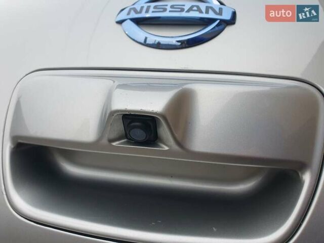 Серый Ниссан Лиф, объемом двигателя 0 л и пробегом 126 тыс. км за 7500 $, фото 36 на Automoto.ua