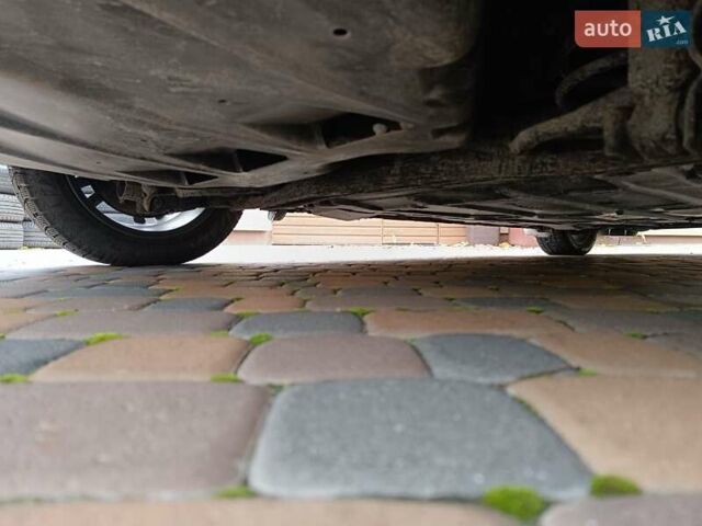 Ниссан Лиф 2014 в Ровно на Automoto.ua Серый Ниссан Лиф, объемом двигателя 0 л и пробегом 118 тыс. км за 5700 $, фото 29 на Automoto.ua