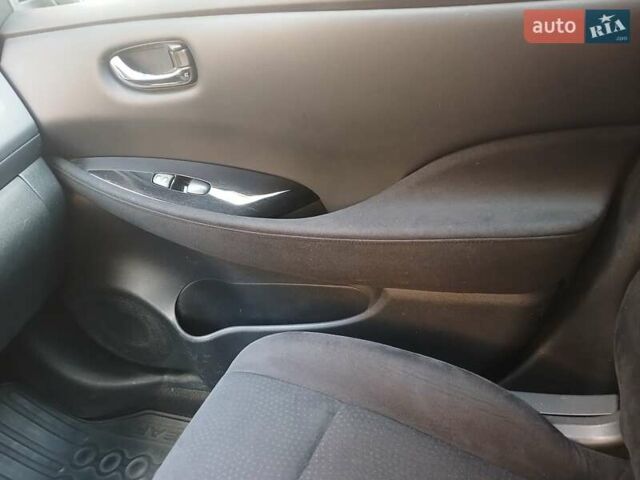 Сірий Ніссан Ліф, об'ємом двигуна 0 л та пробігом 142 тис. км за 7200 $, фото 31 на Automoto.ua