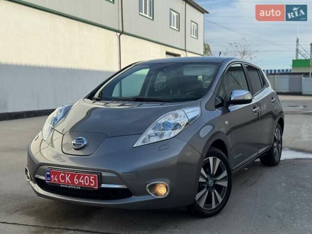 Серый Ниссан Лиф, объемом двигателя 0 л и пробегом 98 тыс. км за 7000 $, фото 8 на Automoto.ua