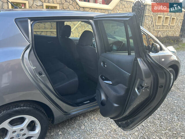 Ниссан Лиф 2014 в Черновцах на Automoto.ua Серый Ниссан Лиф, объемом двигателя 0 л и пробегом 83 тыс. км за 5900 $, фото 13 на Automoto.ua
