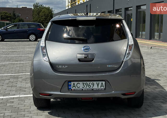 Серый Ниссан Лиф, объемом двигателя 0 л и пробегом 137 тыс. км за 6900 $, фото 5 на Automoto.ua