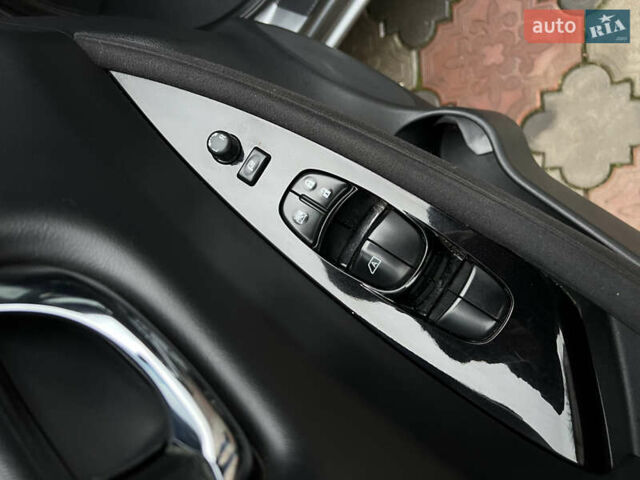 Серый Ниссан Лиф, объемом двигателя 0 л и пробегом 139 тыс. км за 7200 $, фото 30 на Automoto.ua