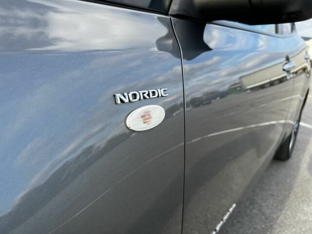 Серый Ниссан Лиф, объемом двигателя 0 л и пробегом 124 тыс. км за 7777 $, фото 5 на Automoto.ua