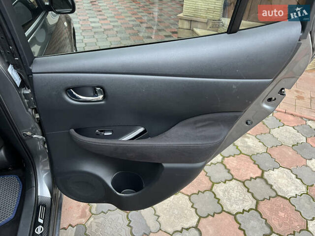 Серый Ниссан Лиф, объемом двигателя 0 л и пробегом 139 тыс. км за 7200 $, фото 39 на Automoto.ua