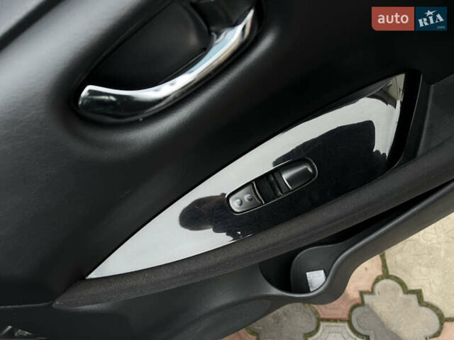 Серый Ниссан Лиф, объемом двигателя 0 л и пробегом 139 тыс. км за 7200 $, фото 43 на Automoto.ua