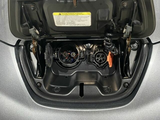 Сірий Ніссан Ліф, об'ємом двигуна 0 л та пробігом 131 тис. км за 6550 $, фото 16 на Automoto.ua