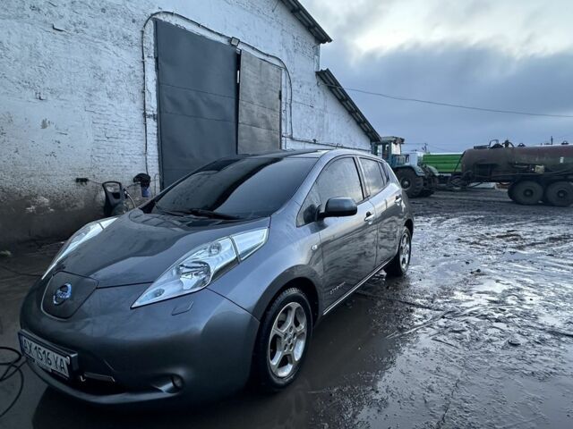 Сірий Ніссан Ліф, об'ємом двигуна 0 л та пробігом 180 тис. км за 6500 $, фото 1 на Automoto.ua