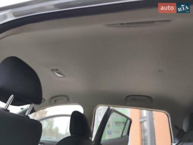 Серый Ниссан Лиф, объемом двигателя 0 л и пробегом 100 тыс. км за 5999 $, фото 57 на Automoto.ua