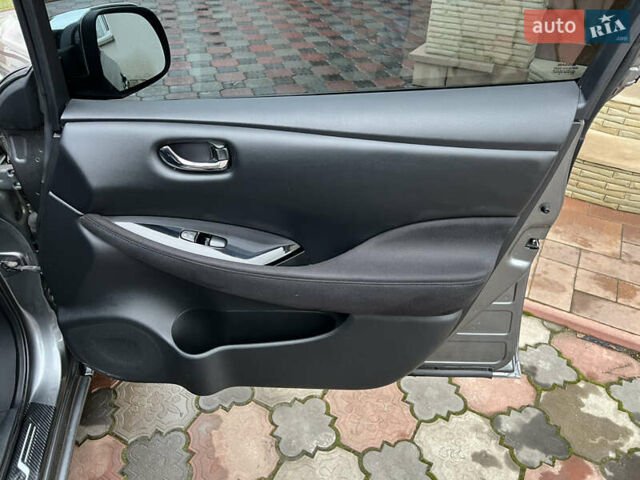 Серый Ниссан Лиф, объемом двигателя 0 л и пробегом 139 тыс. км за 7200 $, фото 42 на Automoto.ua