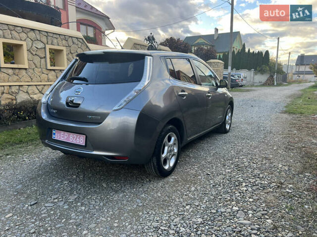 Ниссан Лиф 2014 в Черновцах на Automoto.ua Серый Ниссан Лиф, объемом двигателя 0 л и пробегом 83 тыс. км за 5900 $, фото 4 на Automoto.ua