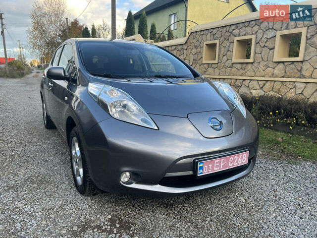 Ниссан Лиф 2014 в Черновцах на Automoto.ua Серый Ниссан Лиф, объемом двигателя 0 л и пробегом 83 тыс. км за 5900 $, фото 2 на Automoto.ua