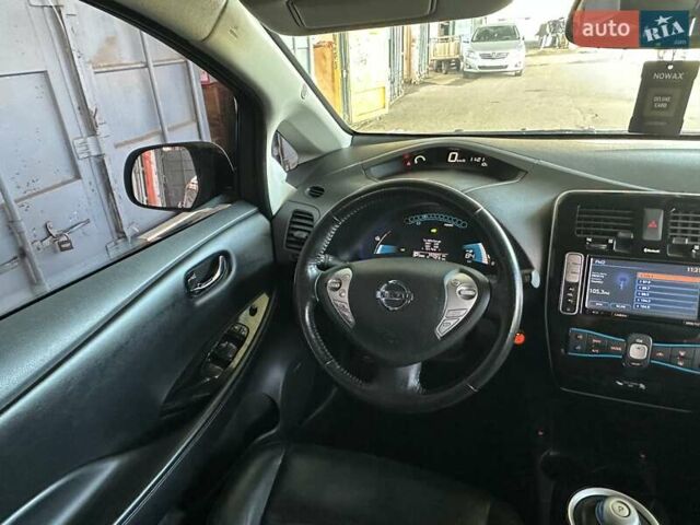 Сірий Ніссан Ліф, об'ємом двигуна 0 л та пробігом 103 тис. км за 7200 $, фото 14 на Automoto.ua