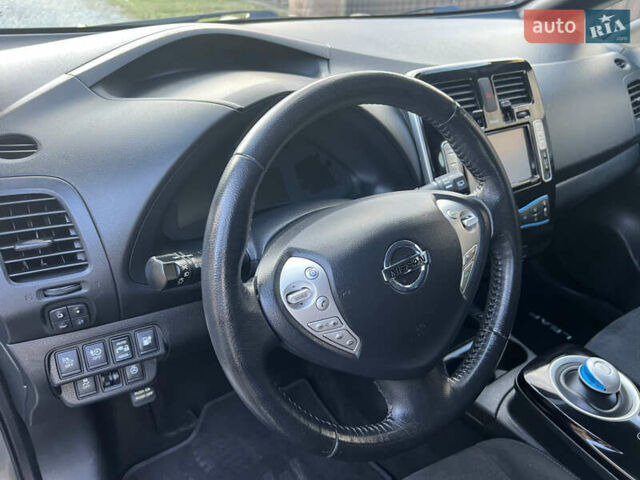 Ниссан Лиф 2014 в Черновцах на Automoto.ua Серый Ниссан Лиф, объемом двигателя 0 л и пробегом 83 тыс. км за 5900 $, фото 26 на Automoto.ua