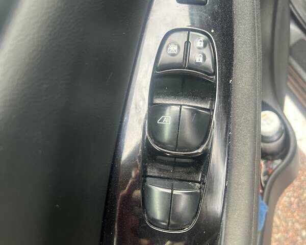 Сірий Ніссан Ліф, об'ємом двигуна 0 л та пробігом 169 тис. км за 6800 $, фото 13 на Automoto.ua