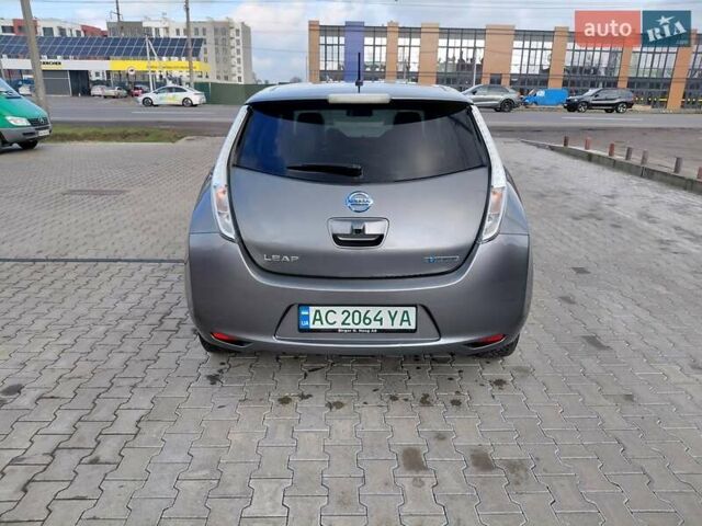 Серый Ниссан Лиф, объемом двигателя 0 л и пробегом 145 тыс. км за 7350 $, фото 7 на Automoto.ua