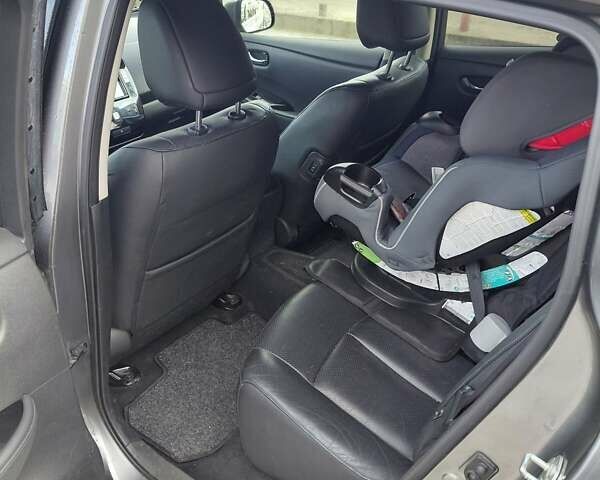 Серый Ниссан Лиф, объемом двигателя 0 л и пробегом 145 тыс. км за 7350 $, фото 21 на Automoto.ua