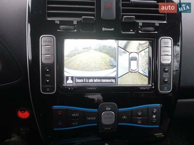 Серый Ниссан Лиф, объемом двигателя 0 л и пробегом 132 тыс. км за 5950 $, фото 25 на Automoto.ua