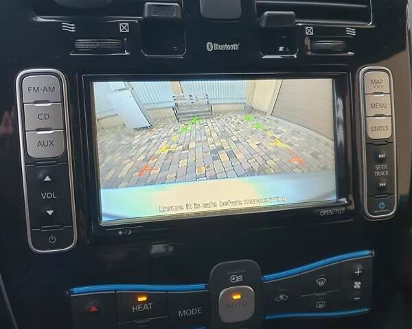 Серый Ниссан Лиф, объемом двигателя 0 л и пробегом 126 тыс. км за 7500 $, фото 107 на Automoto.ua