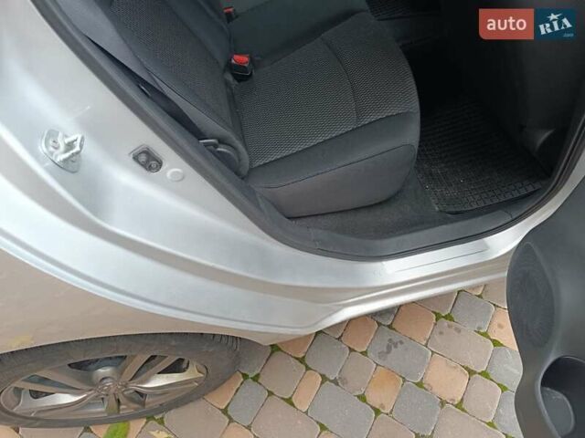 Ниссан Лиф 2014 в Ровно на Automoto.ua Серый Ниссан Лиф, объемом двигателя 0 л и пробегом 118 тыс. км за 5700 $, фото 47 на Automoto.ua