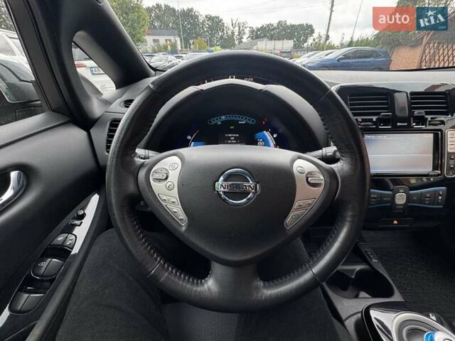 Серый Ниссан Лиф, объемом двигателя 0 л и пробегом 159 тыс. км за 6700 $, фото 30 на Automoto.ua