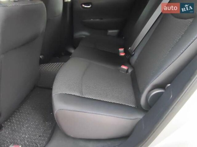 Серый Ниссан Лиф, объемом двигателя 0 л и пробегом 144 тыс. км за 5990 $, фото 28 на Automoto.ua