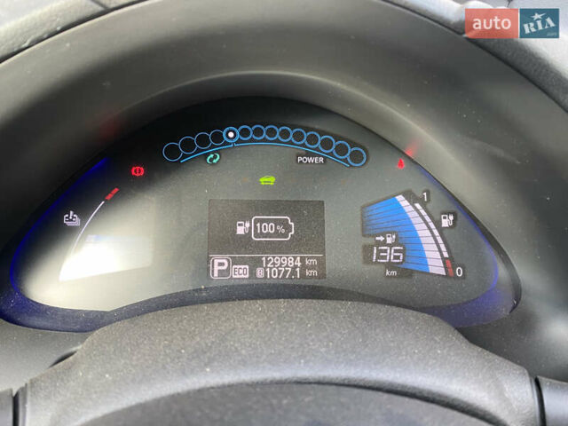 Сірий Ніссан Ліф, об'ємом двигуна 0 л та пробігом 133 тис. км за 6250 $, фото 22 на Automoto.ua