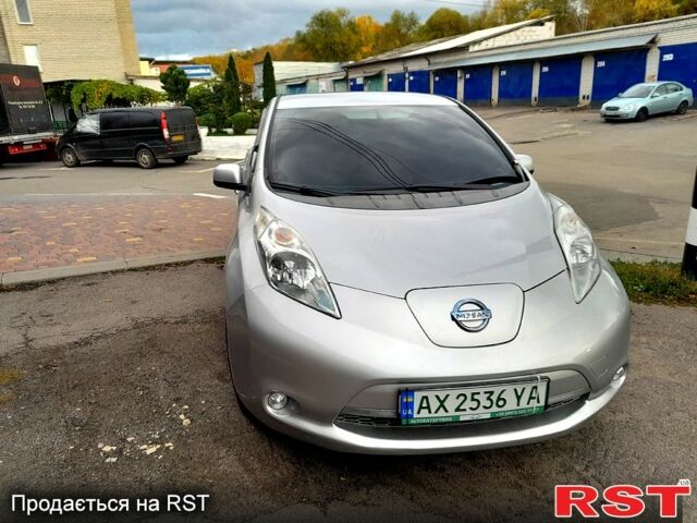 Серый Ниссан Лиф, объемом двигателя 0 л и пробегом 220 тыс. км за 5300 $, фото 1 на Automoto.ua