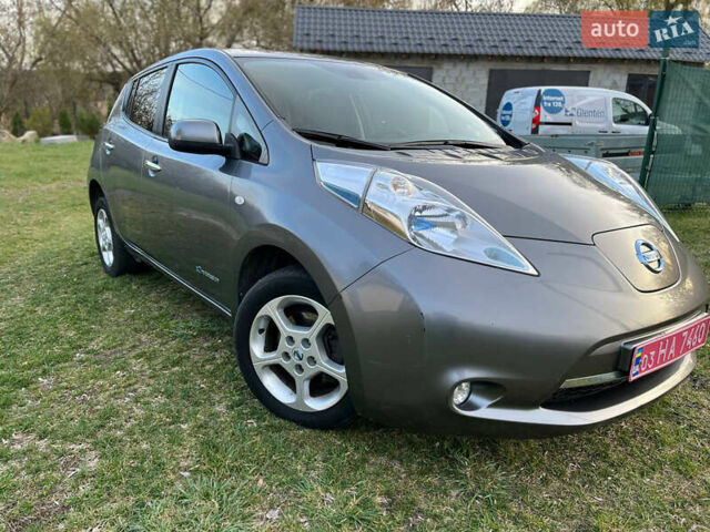Сірий Ніссан Ліф, об'ємом двигуна 0 л та пробігом 90 тис. км за 6600 $, фото 2 на Automoto.ua