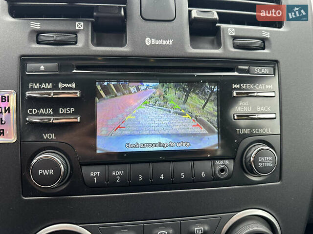 Серый Ниссан Лиф, объемом двигателя 0 л и пробегом 99 тыс. км за 6500 $, фото 11 на Automoto.ua