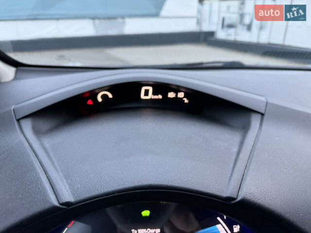 Серый Ниссан Лиф, объемом двигателя 0 л и пробегом 86 тыс. км за 6999 $, фото 15 на Automoto.ua