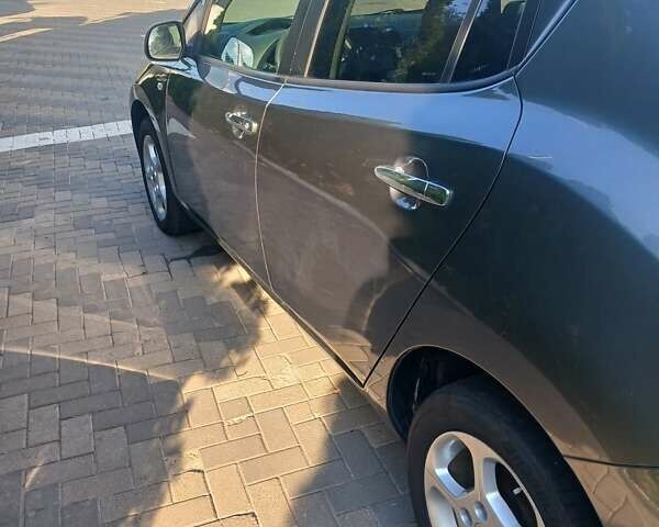 Сірий Ніссан Ліф, об'ємом двигуна 0 л та пробігом 142 тис. км за 7200 $, фото 4 на Automoto.ua