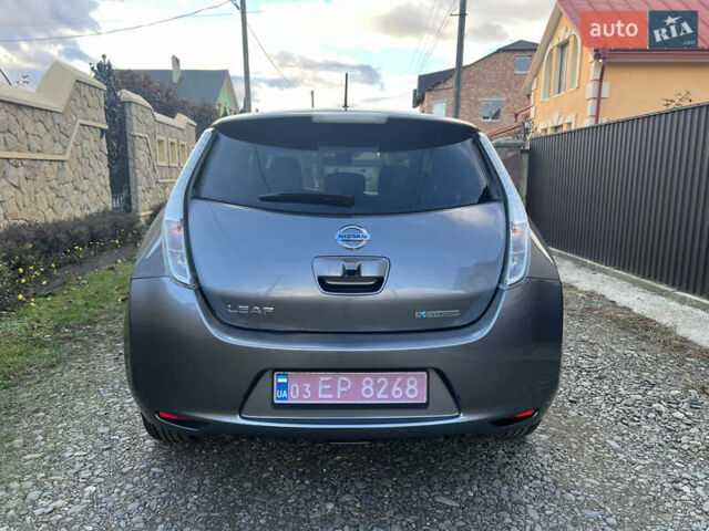 Ниссан Лиф 2014 в Черновцах на Automoto.ua Серый Ниссан Лиф, объемом двигателя 0 л и пробегом 83 тыс. км за 5900 $, фото 5 на Automoto.ua