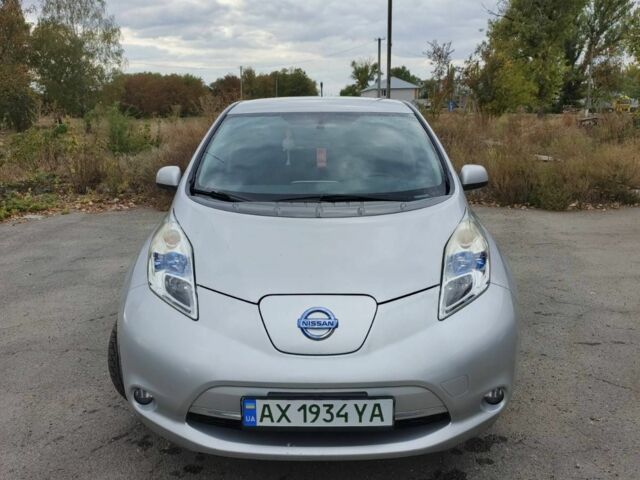 Серый Ниссан Лиф, объемом двигателя 0 л и пробегом 240 тыс. км за 7150 $, фото 8 на Automoto.ua