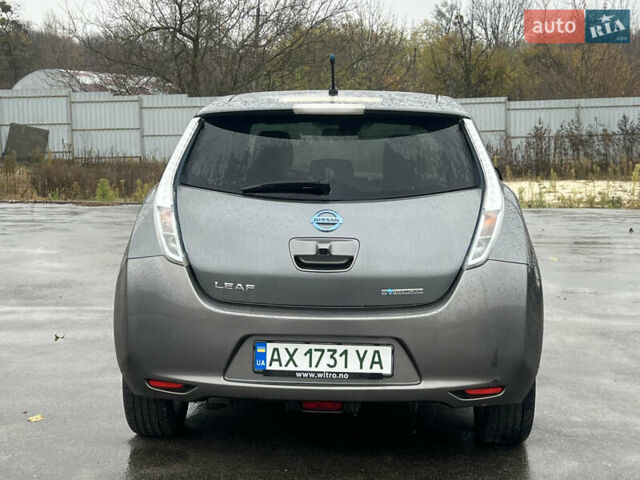 Ниссан Лиф 2014 в Харькове на Automoto.ua Серый Ниссан Лиф, объемом двигателя 0 л и пробегом 112 тыс. км за 6999 $, фото 7 на Automoto.ua