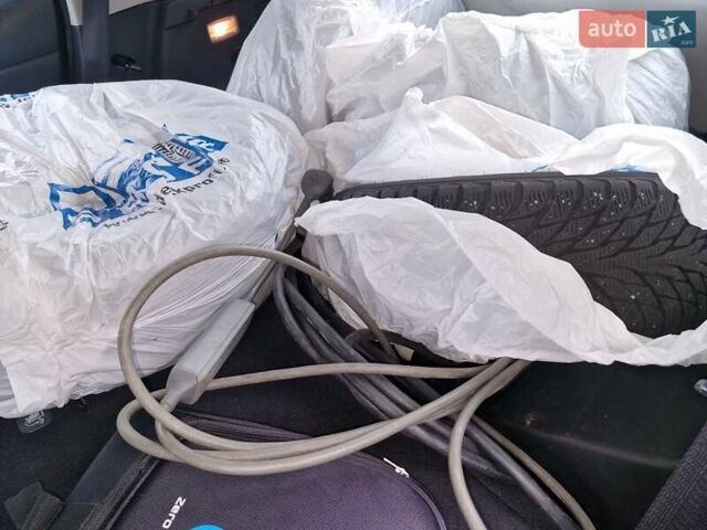 Сірий Ніссан Ліф, об'ємом двигуна 0 л та пробігом 88 тис. км за 7800 $, фото 12 на Automoto.ua