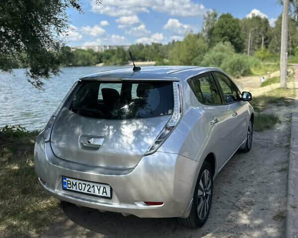 Сірий Ніссан Ліф, об'ємом двигуна 0 л та пробігом 176 тис. км за 5999 $, фото 2 на Automoto.ua