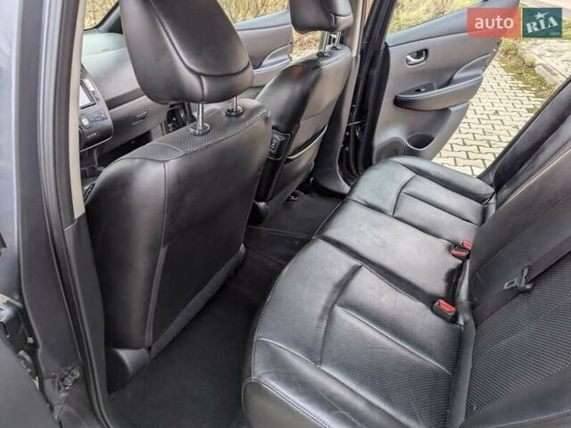 Сірий Ніссан Ліф, об'ємом двигуна 0 л та пробігом 146 тис. км за 5999 $, фото 18 на Automoto.ua
