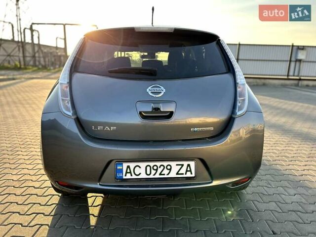 Сірий Ніссан Ліф, об'ємом двигуна 0 л та пробігом 160 тис. км за 7700 $, фото 12 на Automoto.ua