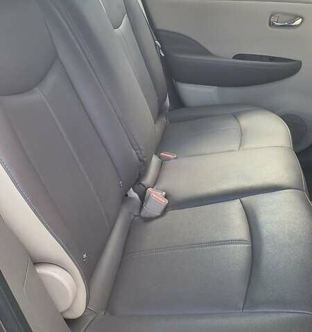 Сірий Ніссан Ліф, об'ємом двигуна 0 л та пробігом 81 тис. км за 7800 $, фото 7 на Automoto.ua