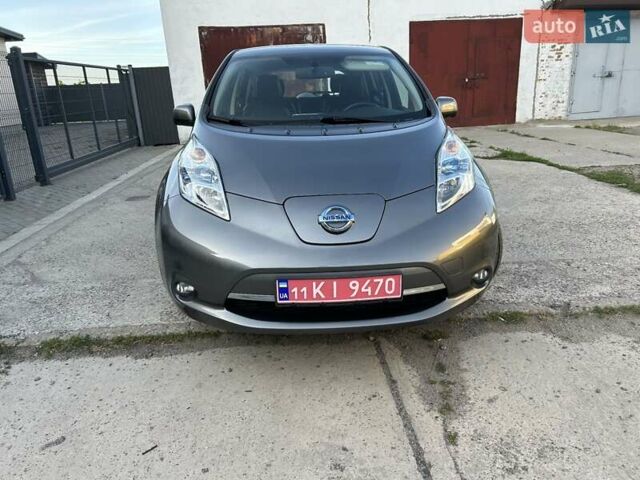 Сірий Ніссан Ліф, об'ємом двигуна 0 л та пробігом 154 тис. км за 8200 $, фото 1 на Automoto.ua
