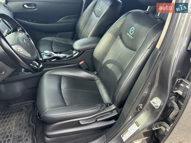 Сірий Ніссан Ліф, об'ємом двигуна 0 л та пробігом 186 тис. км за 6700 $, фото 12 на Automoto.ua