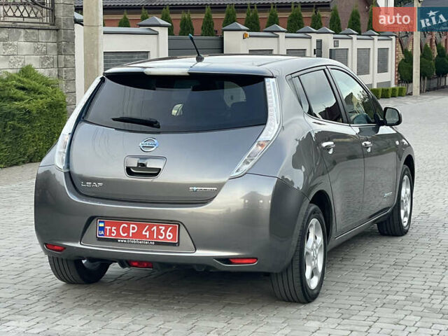 Серый Ниссан Лиф, объемом двигателя 0 л и пробегом 123 тыс. км за 6700 $, фото 15 на Automoto.ua