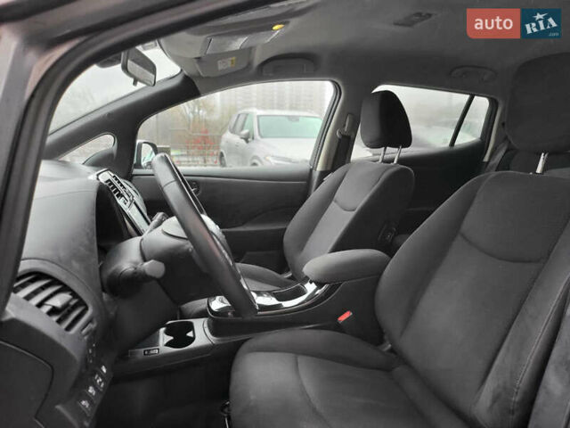 Серый Ниссан Лиф, объемом двигателя 0 л и пробегом 141 тыс. км за 7200 $, фото 10 на Automoto.ua