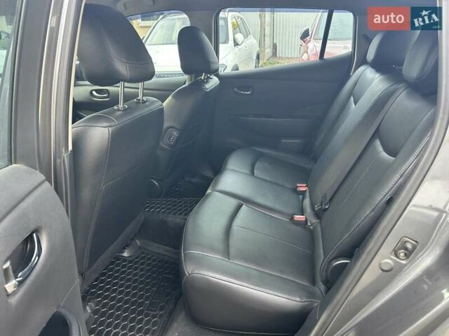 Сірий Ніссан Ліф, об'ємом двигуна 0 л та пробігом 186 тис. км за 6700 $, фото 11 на Automoto.ua