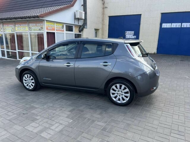 Сірий Ніссан Ліф, об'ємом двигуна 0 л та пробігом 140 тис. км за 7000 $, фото 2 на Automoto.ua