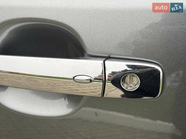 Серый Ниссан Лиф, объемом двигателя 0 л и пробегом 130 тыс. км за 5900 $, фото 17 на Automoto.ua